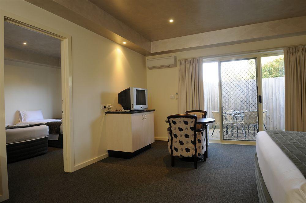Fairways Resort Rosebud Extérieur photo