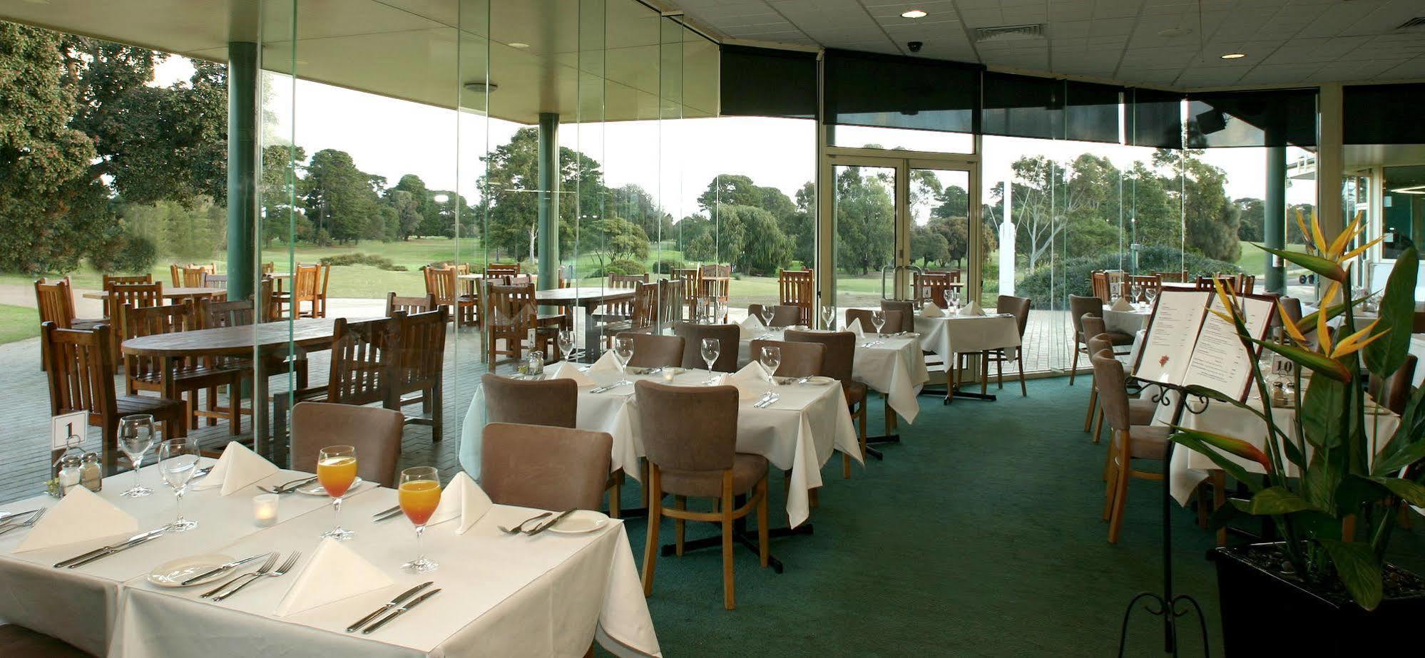 Fairways Resort Rosebud Extérieur photo