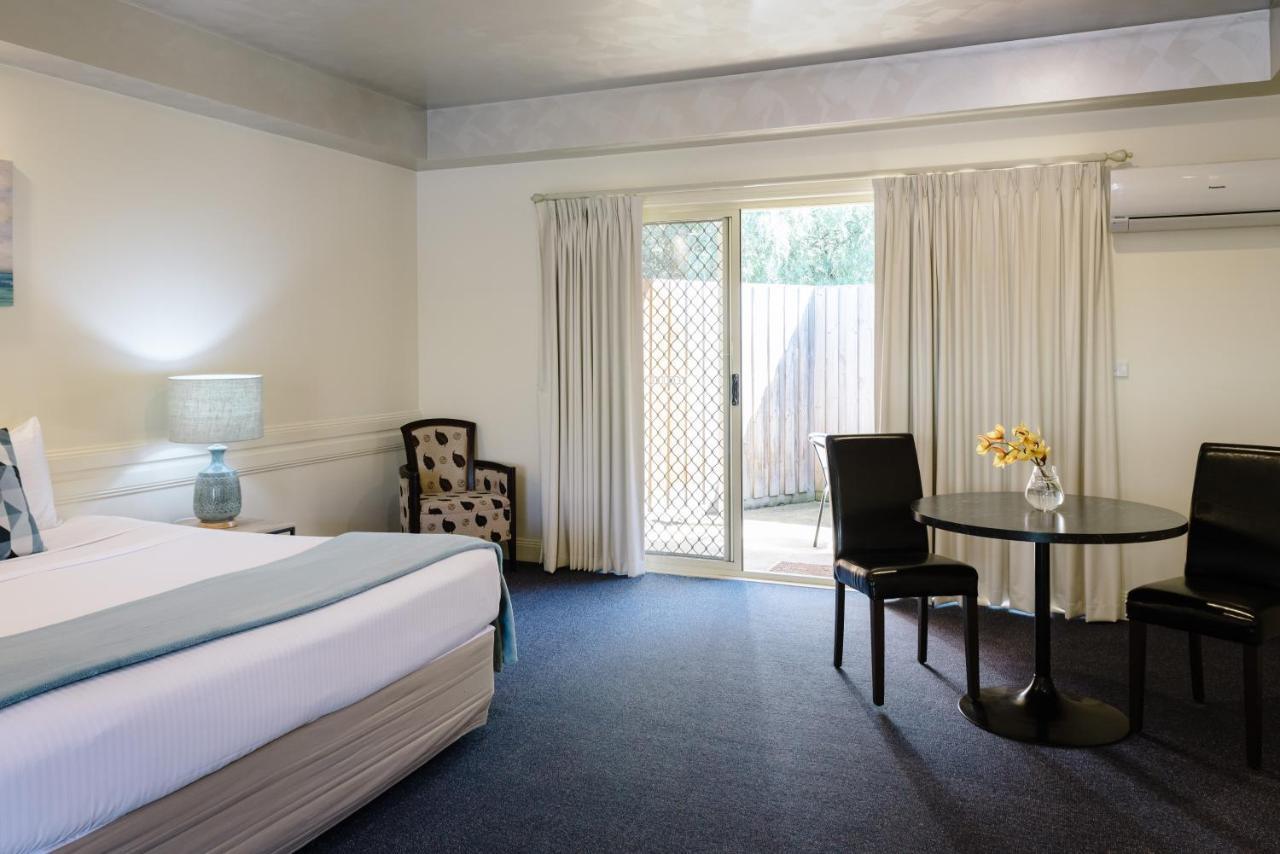 Fairways Resort Rosebud Extérieur photo