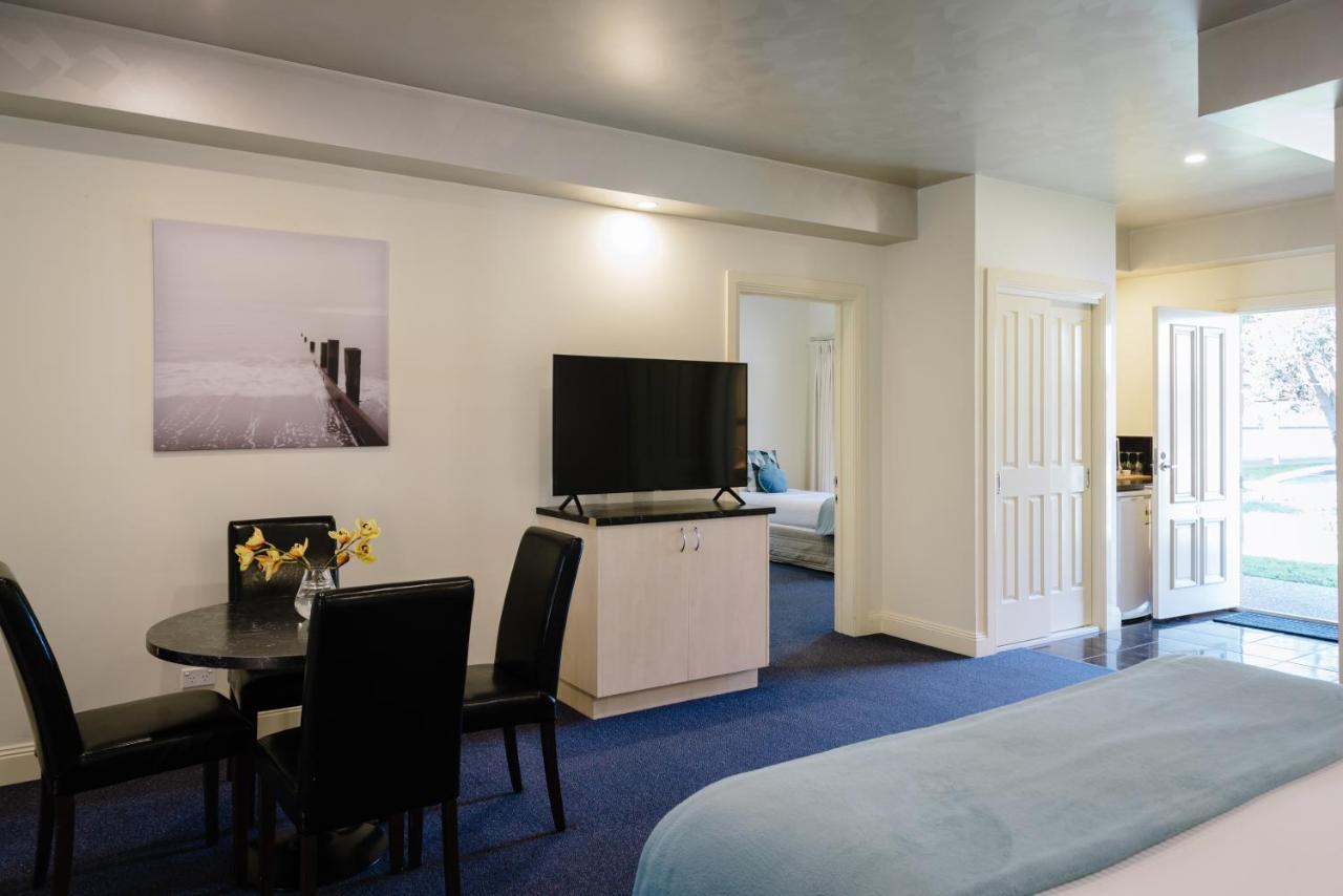 Fairways Resort Rosebud Extérieur photo