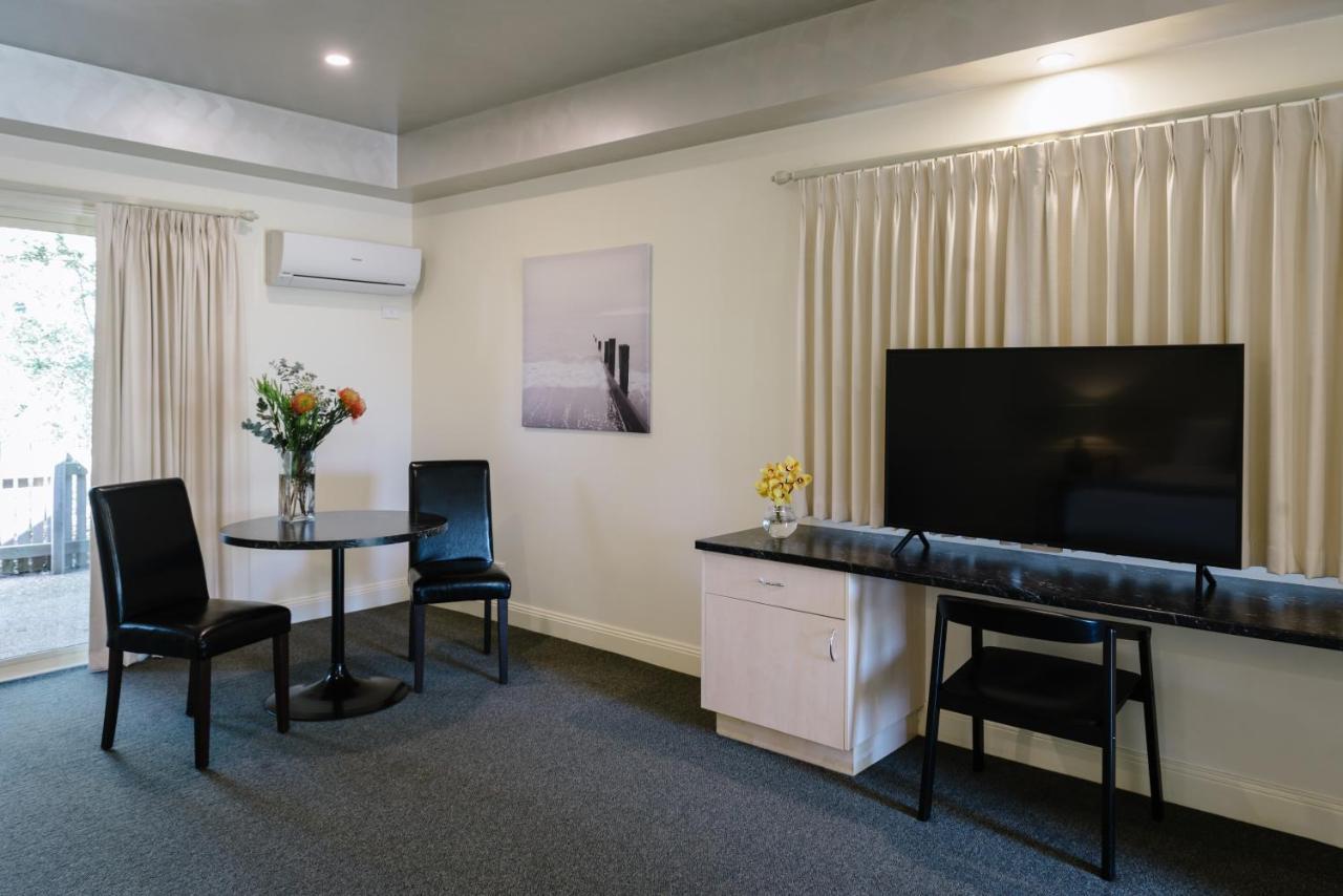 Fairways Resort Rosebud Extérieur photo