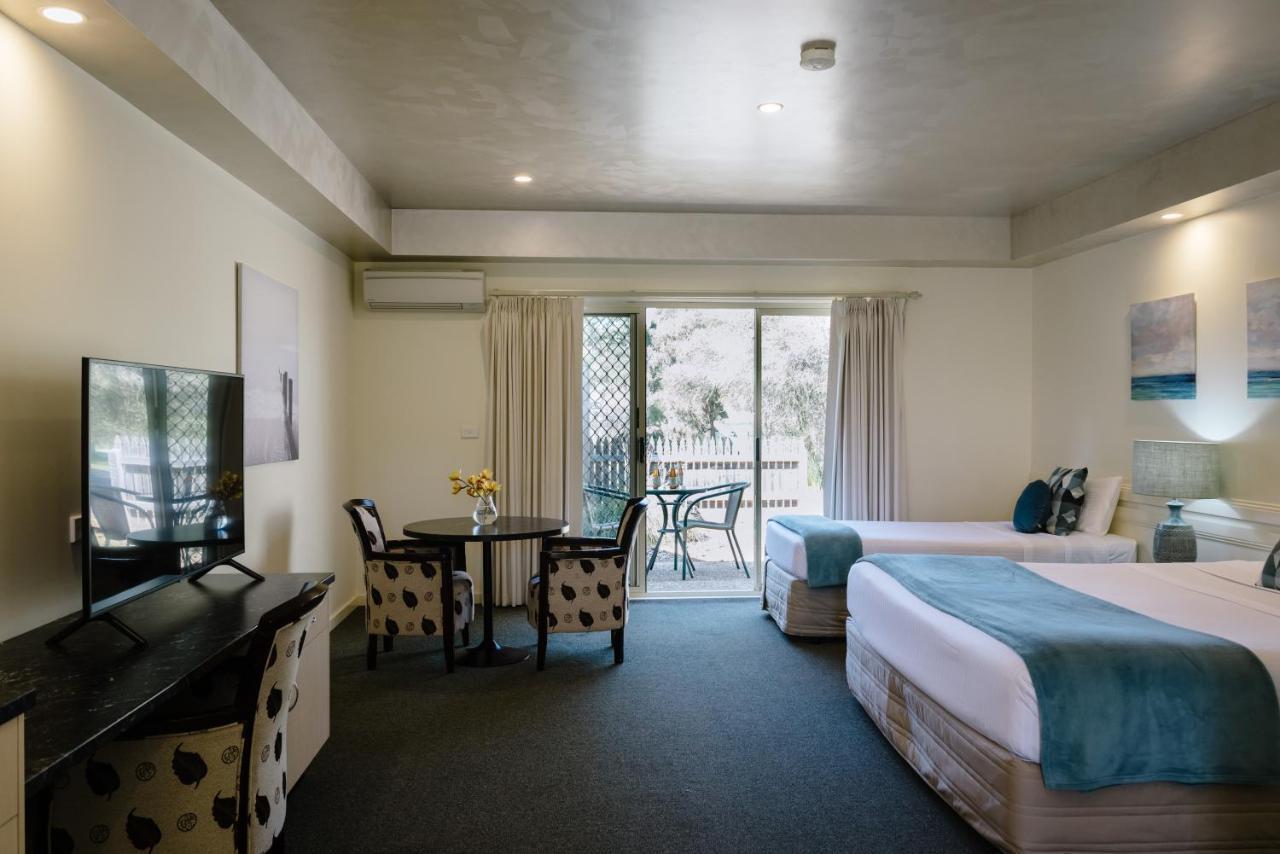 Fairways Resort Rosebud Extérieur photo
